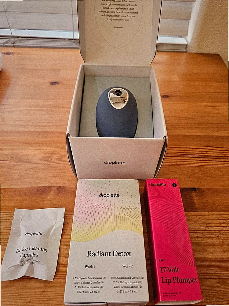 Droplette Skincare Set (Blue) with Radiant Detox & Lip Plumper Capsules