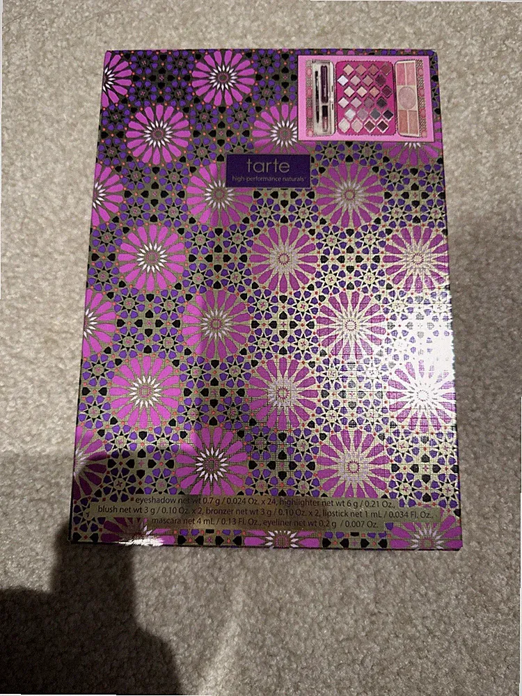 Tarte Treasure Box Collector's Makeup Eyeshadow Palette Limited Holiday Gift Set